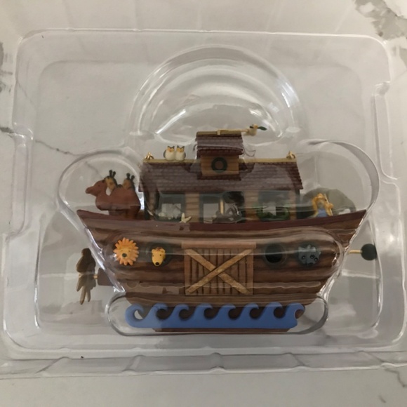 Hallmark Keepsake Noah’s Ark Christmas Ornament 2004Handcrafted NIB - Picture 6 of 7